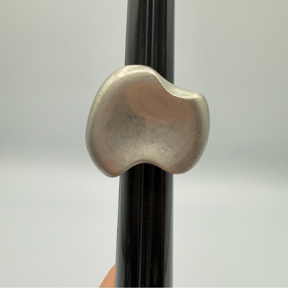 Modernist Abstract Silver Tone Ring - Picture 13 of 14